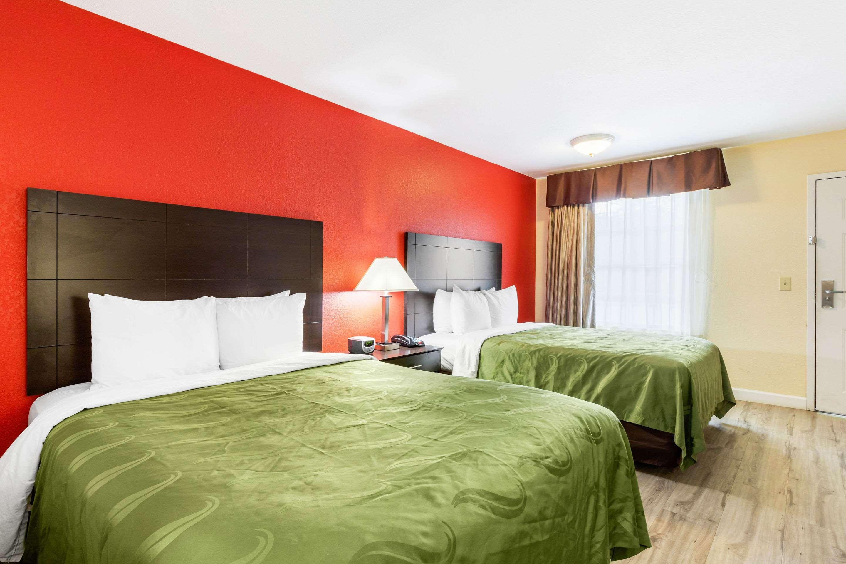 Quality Inn & Suites Лексингтон Экстерьер фото