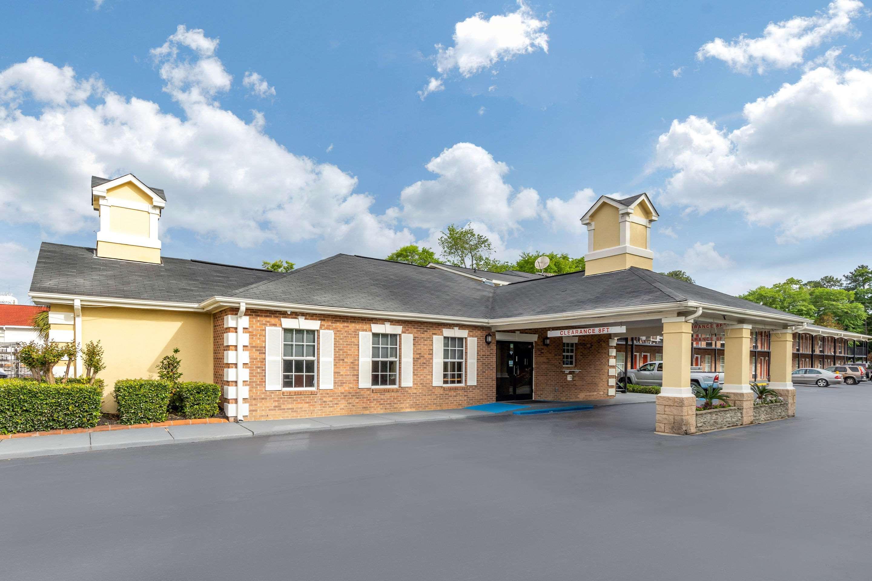 Quality Inn & Suites Лексингтон Экстерьер фото