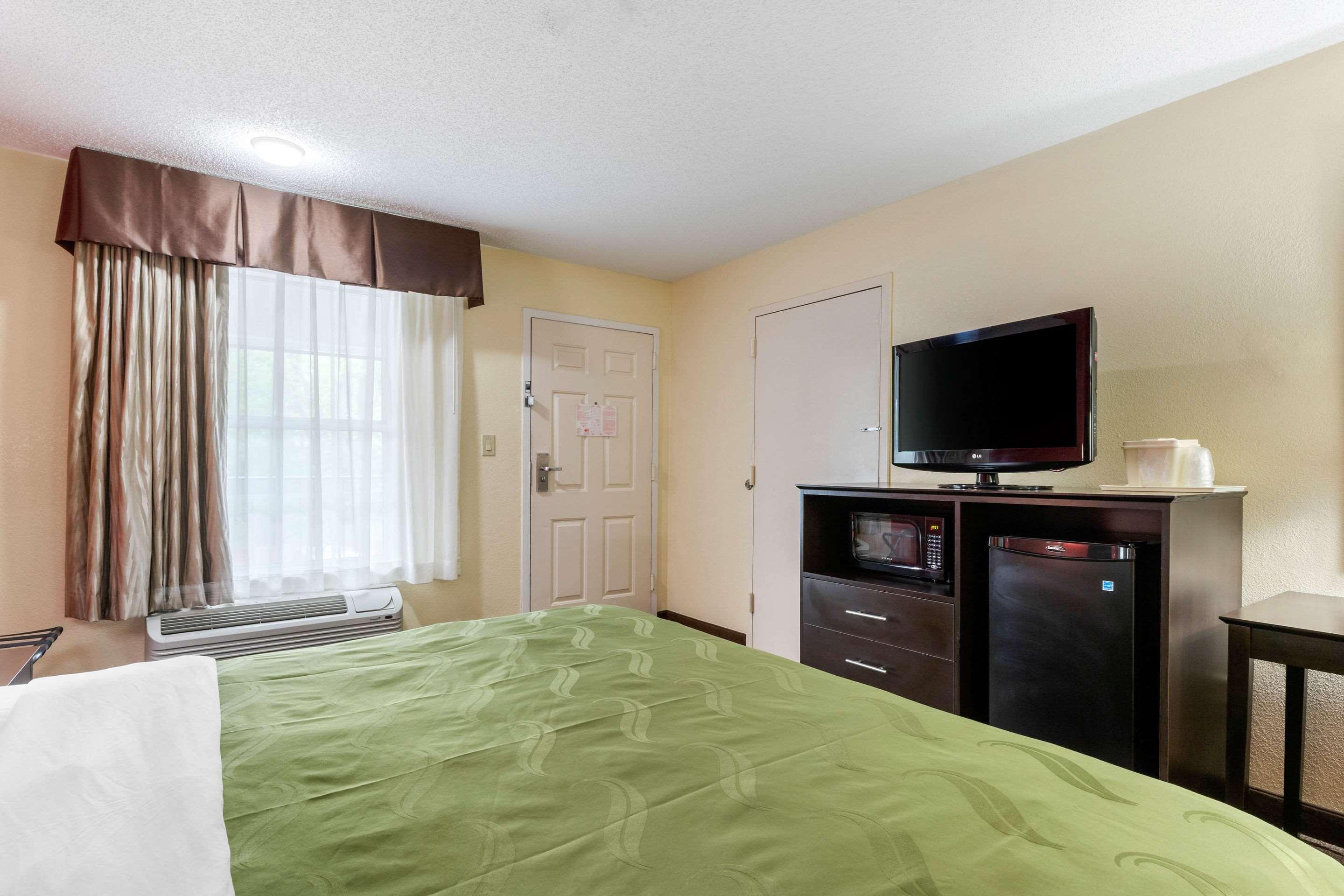 Quality Inn & Suites Лексингтон Экстерьер фото
