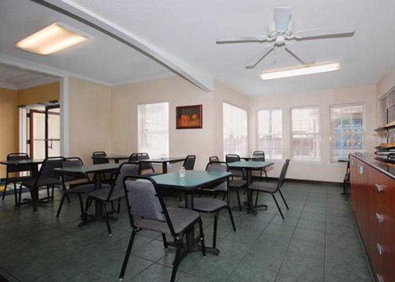 Quality Inn & Suites Лексингтон Ресторан фото