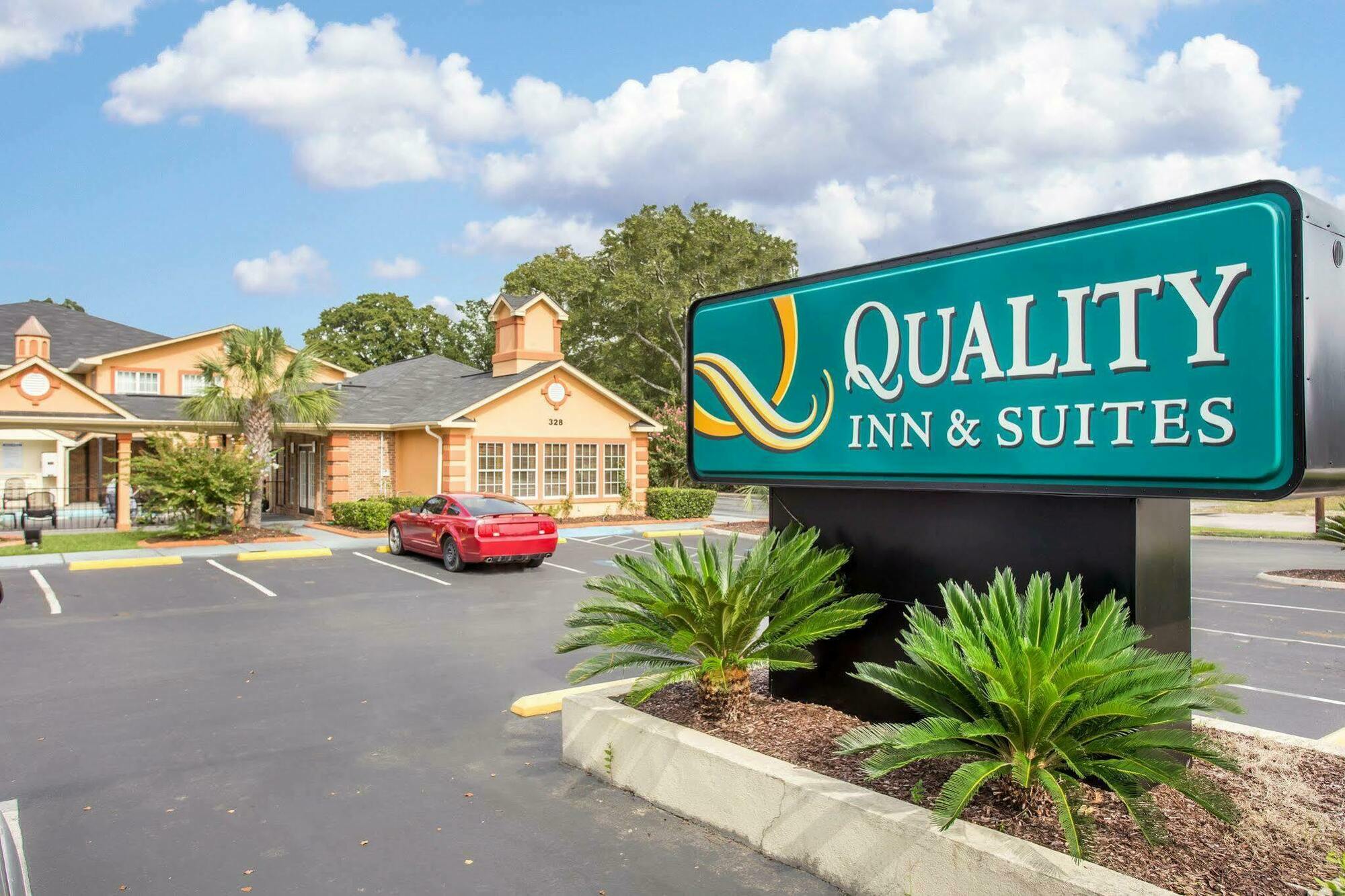 Quality Inn & Suites Лексингтон Экстерьер фото